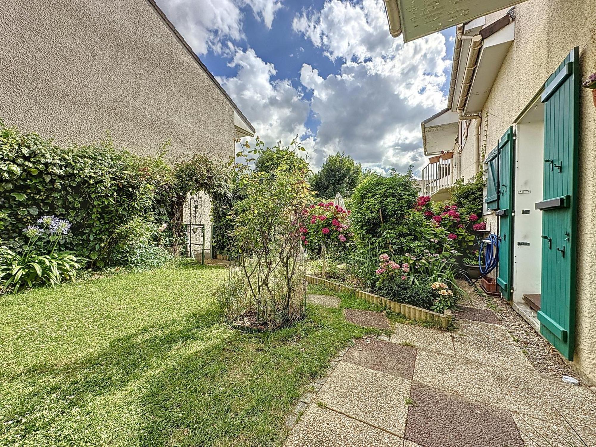 סן-דני Maison 73M2 Avec Jardin St-Denis מראה חיצוני תמונה